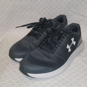 Under Armour Boys Shoes